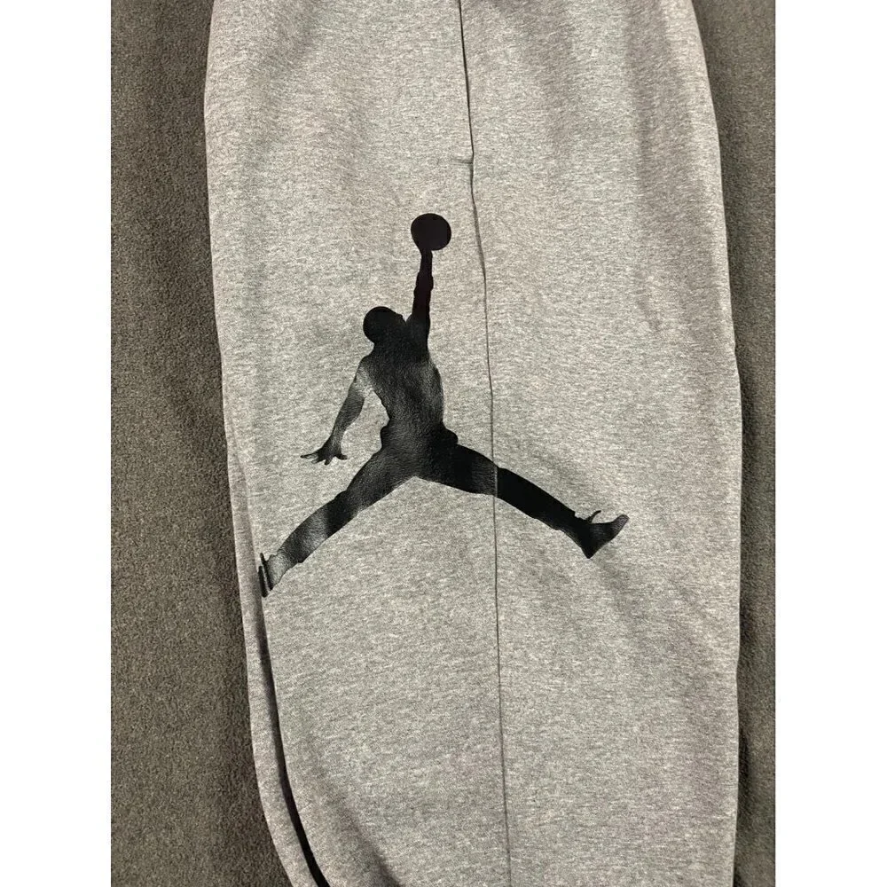 Jordan Men’s Gray Joggers Size Large
